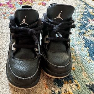 Nike toddler sz 8